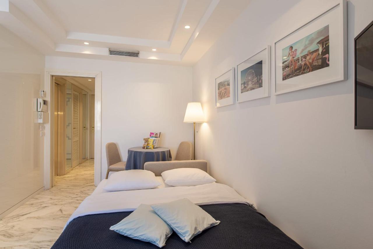 Royal Promenade Pool Terrace With Sea View Apartamento Niza Exterior foto